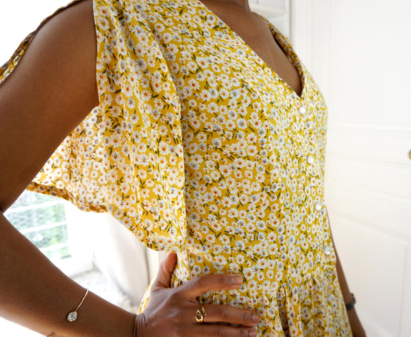 Open butterfly sleeves
