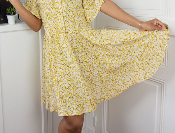 Pattern of a dress with a circle skirt